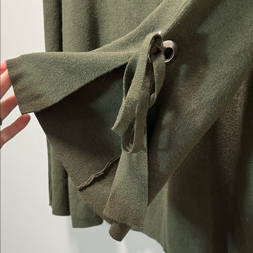 Green Faded Glory Sweater with Bell Sleeves - Picture 6 of 15